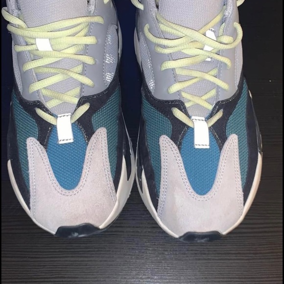 Yeezy Boost 700 Waverunner - Picture 3 of 4